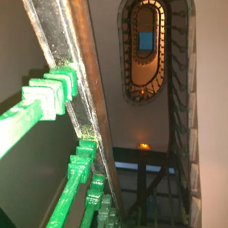 Hotel La Madeleine 3*