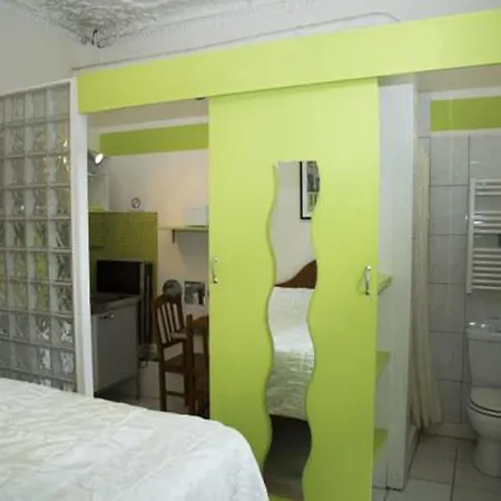 Otel La Madeleine 3*